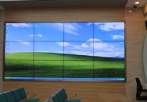 城口液晶拼接屏的另类用法。