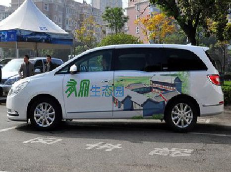 城口户外车贴喷绘如何保持效果?